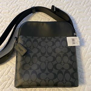 NWT Coach Black Houston Flight Messenger Bag in leather/ Coated Canvas